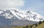 Finalmente, o Chimborazo aparece por detrás das nuvens, na viagem de volta (Equador)